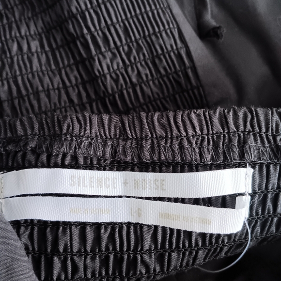 Silence + Noise Hook & Eye Corset Detail Cropped Blouse Black L - Picture 7 of 9